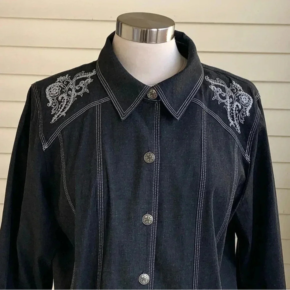Susan Graver Western Denim Button Up Top Charcoal Gray Metallic Embroidered Sz L - Picture 4 of 10